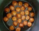 खव्याचे गुलाबजामून (khavyache gulabjammun recipe in marathi) रेसिपी स्टेप 5 फोटो 