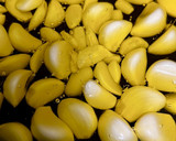 Foto del paso 2 de la receta: Ajos pochados