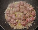 Foto del paso 3 de la receta: Arroz con Setas y Butifarra