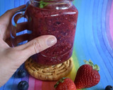 Foto del paso 4 de la receta: Smoothie de fresas, arándanos, naranja y hierbabuena