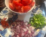 A picture of step 2 of Tomato and egg sauce.