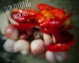 Foto langkah ke 1 dari resep Sup oyong wortel.
