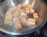 A picture of step 1 of Healthy tofu and Broccoli stir fry.
