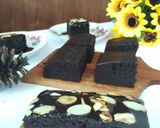 Foto langkah ke 6 dari resep Steamed chocolate moist cake.