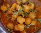 A picture of step 4 of Chole Chickpeas.