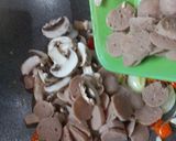 Foto langkah ke 3 dari resep Tumis Pare Bakso Jamur.