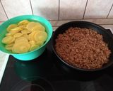Szaftos húsos krumpli recept fázis 1 fotója