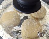 A picture of step 5 of Coconut cookie.