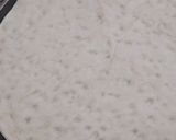 A picture of step 1 of Maxican pizza.