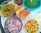 A picture of step 1 of Mix sprouts Misal paav or mix sprouts misal with bread.