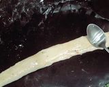 A picture of step 5 of Afghani fateer piyazi.