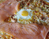 Foto del paso 5 de la receta: Pizza berenjena, huevo y salmón