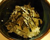 A picture of step 22 of Salmon Donburi (Salmon rice bowl).