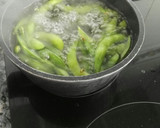 Foto del paso 2 de la receta: Huevo nube con edemame y berenjena