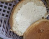 A picture of step 5 of Air-fried chicken zinger burger.