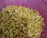 Foto langkah ke 1 dari resep Tumis Bunga Pepaya Tanpa Rasa Pahit.