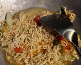 Foto langkah ke 7 dari resep Seblak Mi Endess.