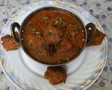A picture of step 10 of Kofta gravy.