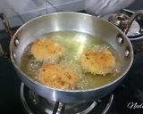 A picture of step 10 of Chana Dal Vada.