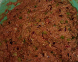 Foto del paso 3 de la receta: Niños envueltos, con salsa roja y salsa blanca