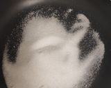 A picture of step 1 of Dalgona candy.