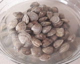 Foto del paso 1 de la receta: Merluza en salsa de vino dulce