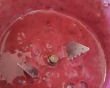 A picture of step 2 of Rose-Rasberry-SemolinaCake.