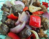 รูปขั้นตอนการทำที่ 6 ของ เคบับเนื้อวัวสองสัญชาติ (Beef Kabob)