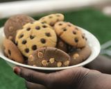A picture of step 5 of Chocolate chips cookies.