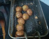 A picture of step 4 of Cheese stuffed falafel.