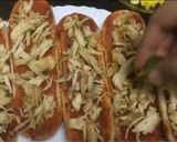 A picture of step 3 of Pizza buns.