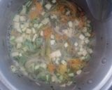 Foto del paso 8 de la receta: Zuppa di fiori di zucca (Sopa de flores de calabaza)