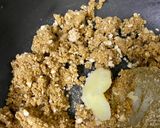 A picture of step 7 of Makhana ladoo.