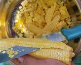 Foto langkah ke 2 dari resep Dadar Jagung Simple.