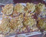 Pork medallions with garlic and herb crust with saffron mash recipe step 4 photo