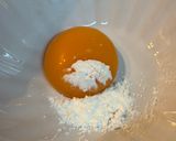 Foto del paso 5 de la receta: Mona bizcocho con yema quemada rellena de trufa - UESA