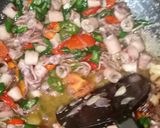 Foto langkah ke 4 dari resep Tumis Cumi Asin Cabe Ijo.