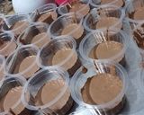 Foto langkah ke 5 dari resep Brownis cup kukus.