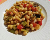Foto del paso 7 de la receta: Garbanzos con verduras asadas y mandarina