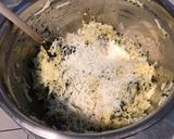 Une image de l'étape 7 de Galettes de panais à l'œuf, chèvre râpé et persil à la plancha.