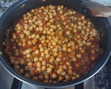 Foto del paso 3 de la receta: Garbanzos guisados con pulpo