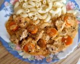 Tejszínes zöldséges bazsalikomos sértés comb szeletek recept fázis 5 fotója