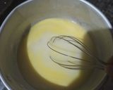 Foto langkah ke 2 dari resep Kacang Atom Dua Warna.