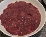 A picture of step 1 of Beef liver with grilled onions.