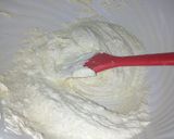 A picture of step 3 of Passion walnut cake.