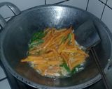 Foto langkah ke 3 dari resep Orak arik sayur dan telur.