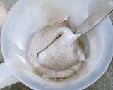 Foto langkah ke 2 dari resep Bolu Kukus Ketan Hitam Keju Lumer.