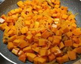 Foto del passaggio 5 della ricetta Zucca e ceci al curry 🎃