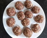 A picture of step 5 of Garden cress seeds ladu.