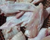 Foto langkah ke 1 dari resep Sop Ayam Berempah.